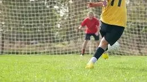 蓝军全力进攻，力争登顶英超榜首挑战者